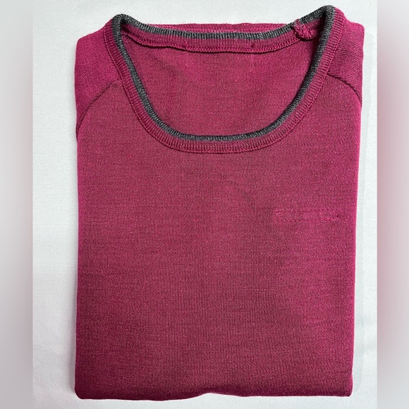 Women's Acrylic Knit Shirt Red NWOT - Picture 2 of 5